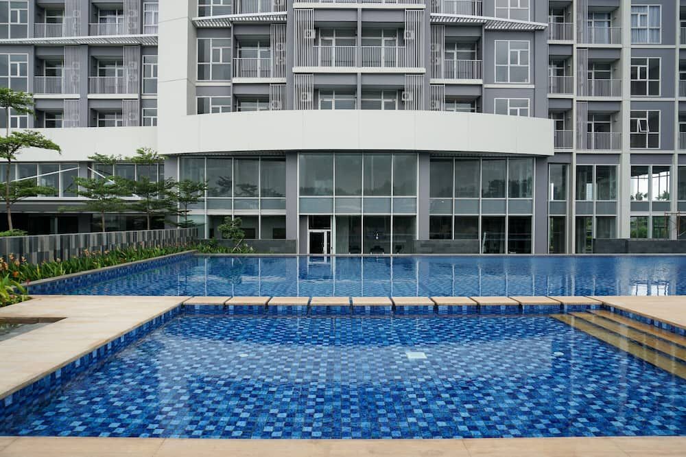 Spacious 2Br at Ciputra International Apartment - Jakarta - Piscine