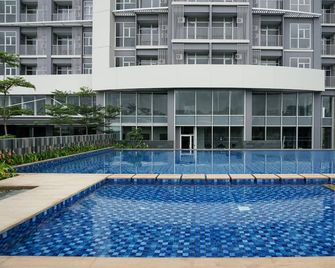 Spacious 2Br at Ciputra International Apartment - Jakarta - Piscine