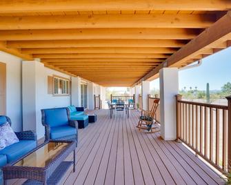 Tucson Home 11 Mi to Saguaro National Park! - Tucson - Varanda