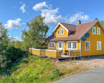 Lovely Home In Lindesnes With Sauna - 린데스네스 - 건물