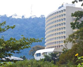 Hotel Mont Febe - Yaoundé - Building