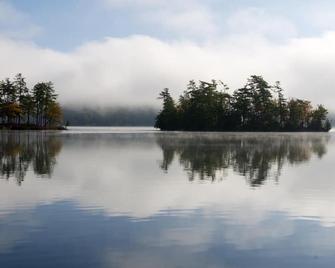 Tea Island Resort - Lake George