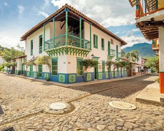 Casa Cedrela Hotel Boutique -Cauca Viejo- Mayores de 14 años - Jericó