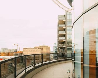 Penthouse - Luxe Stay with Views - Free Parking - Halifax