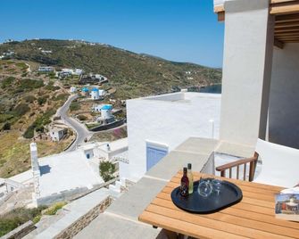 Athina Exquisite Houses - Kastro - Balcón