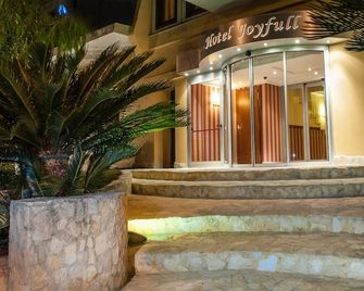Hotel Joyfull - Nápoles