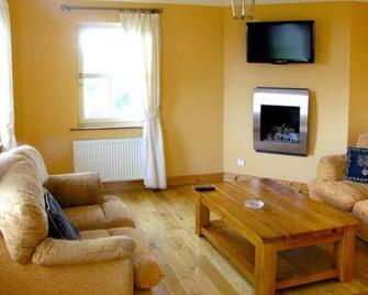 Scenic Estuary Way 3-Bed Home in Labasheeda - Glin (Limerick) - Living room