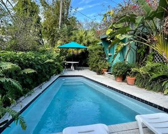 Beautiful Apt in Victoria Park Las Olas Blvd - Fort Lauderdale - Zwembad