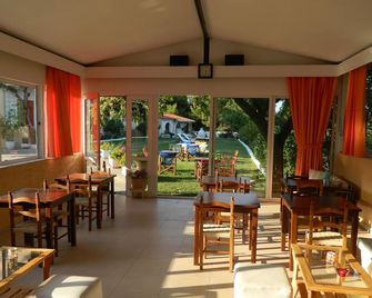 Asteri Studios - Skiathos - מסעדה