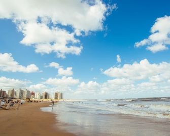Golden Beach Resort & Spa - Punta Del Este - Plage