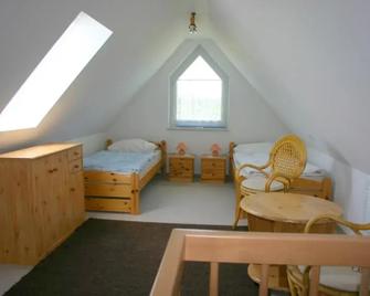 Haus Galerie 1. Og - Karlshagen - Schlafzimmer