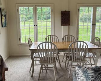 Stable Properties -Three bedroom 'Court' Cottage With Marvelous Views - Westport - Dining room