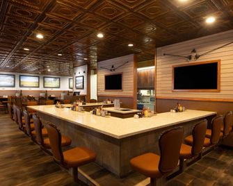 Ramada by Wyndham Elko Hotel at Stockmen's Casino - Elko - Ravintola