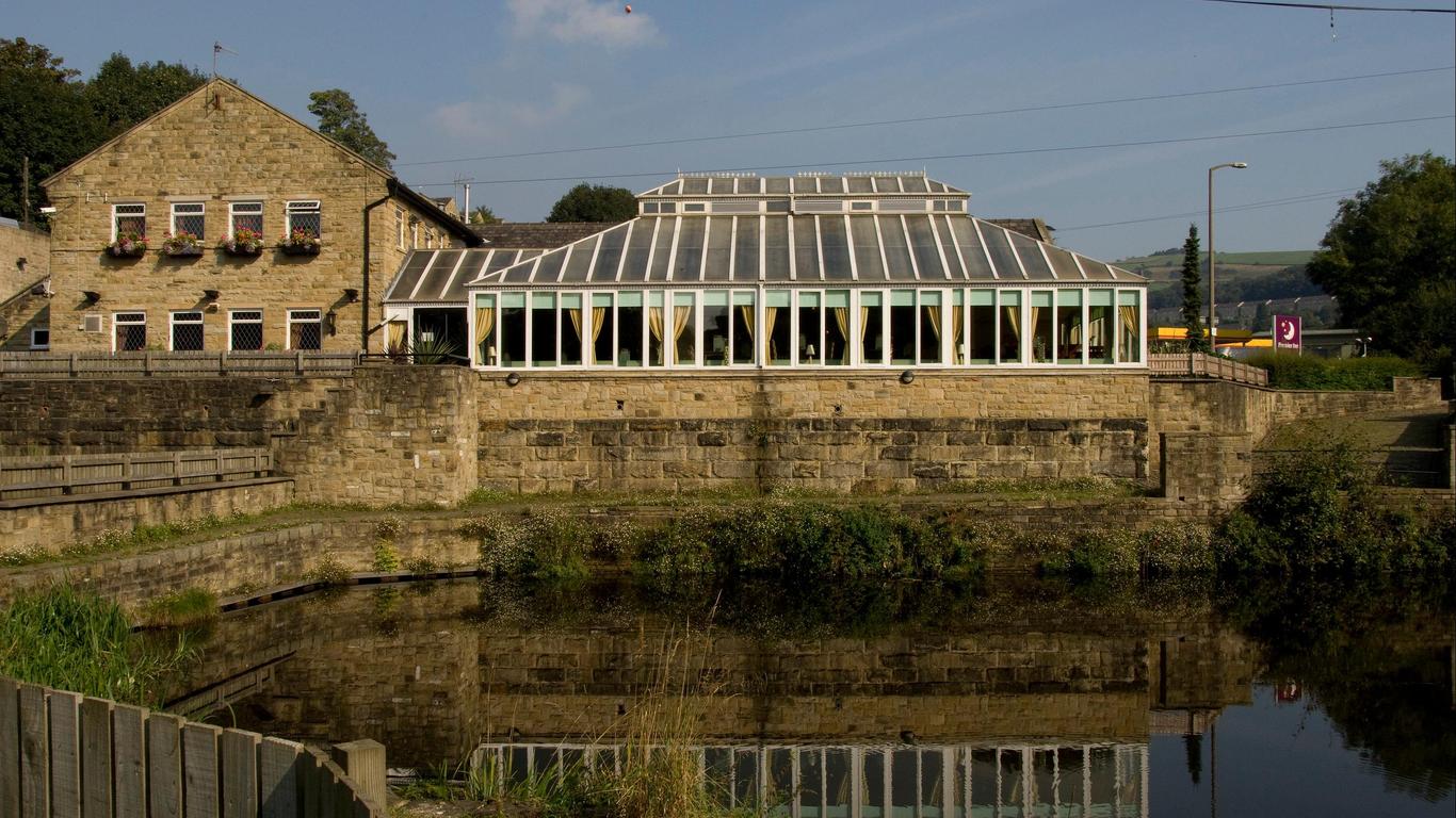 Premier Inn Halifax South