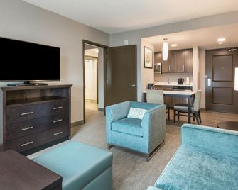 Homewood Suites by Hilton Ottawa Airport - Ottawa - Phòng khách