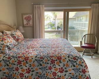 Relax & Regroup at the Beach-New Winter pricing Call today! - Fripp Island - Bedroom