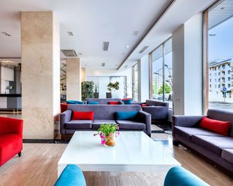 Hotel León Camino Affiliated by Meliá - León - Lounge