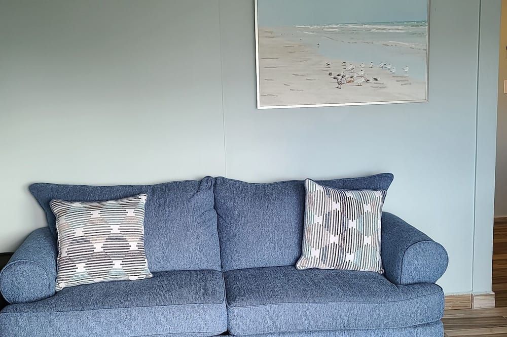 Beautiful condominium with an impecable view to the ocean and city avenues - Carolina - Sala de estar