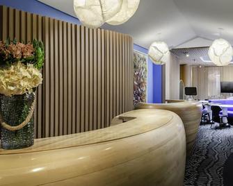 Hotel Du Ministere - Paris - Front desk
