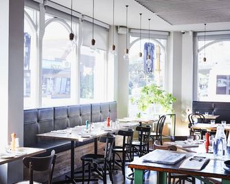 Plough Hotel - Melbourne - Restaurante