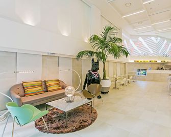 H Avenue Hotel Idae Shinchon - Seúl - Lobby