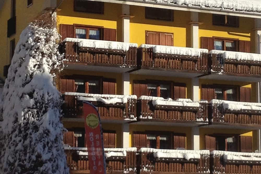 Albergo Alpenrose Ski&Bike Mountain Hotel