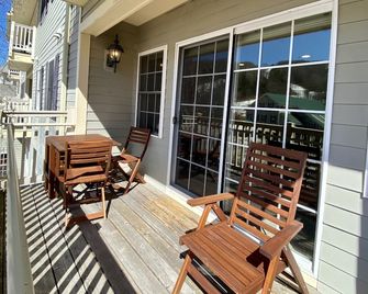 Ski-In, Ski-Out! Lift And Mt. Views Unbeatable Location For All Seasons! Unit 2 - Hancock - Balcón