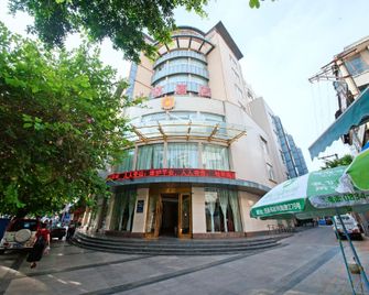 Fengyuan Hotel - Ляншань - Будівля