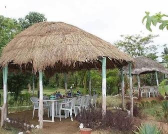 United-21 Jungle Resort Pench - Rūkhar - Patio