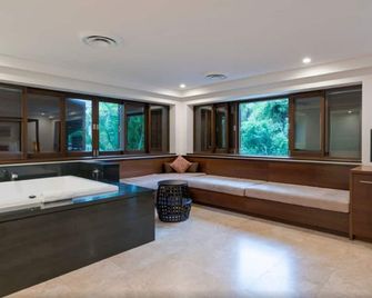 Luxury Apartments at Temple Resort and Spa Port Douglas - Port Douglas