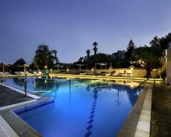 Malibu Boutique Studios - Faliraki - Pool
