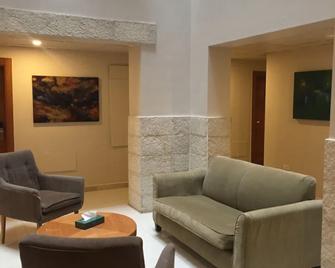 Marmara Hotel - Amman - Living room