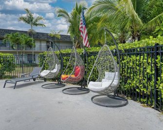 Riverwatch Apartments By Lowkl - Jensen Beach - Patio