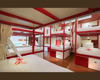 Hanoi High Five Hostel - Hanoi - Bedroom