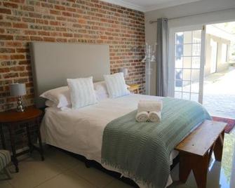 The Garden Shed Guest House - Wellington - Schlafzimmer