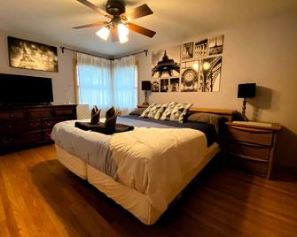 Family Home in Chicago-O'Hare - Chicago