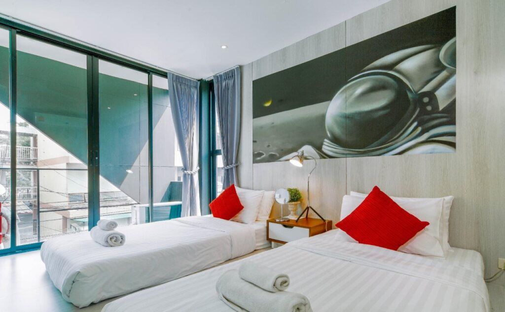 سليب ووكر بوشتيل - هوستل