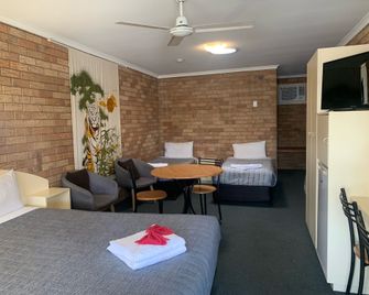 Shady Rest Motel - Gympie - Bedroom