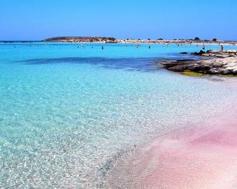 Omega Comfy Apartments - Almyrida - Beach
