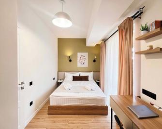 Motives Inn Dilijan - Dilijan - Bedroom