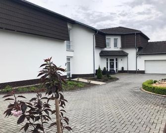 Penzion Lomska Vyhlidka - Louka u Litvínova - Gebäude