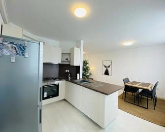 Charming Flat In Brasov With Balcony Pan - Braşov