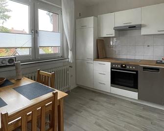 Apartment in an ideal location between the Corvey World Heritage Site and the old town of Höxter - Höxter - Küche