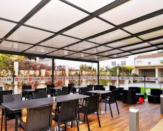 6 Bis Hotel - Castelldefels - Restaurante