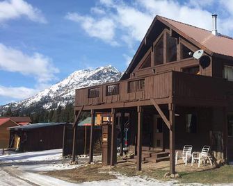 Cooke City Mountain House. Beautiful Views! 4 Miles To Yellowstone. Wifi, Hdtv. - Cooke City - Edificio