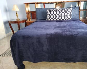 Dsh Vacation Rooms And Rentals - Mandeville - Habitación