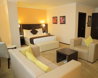Cassiopeia Hotel - Addis Ababa - Obývací pokoj
