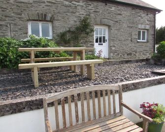 Wernddofn - Boncath - Patio