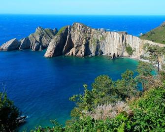 Santa Julina - Cudillero - Playa