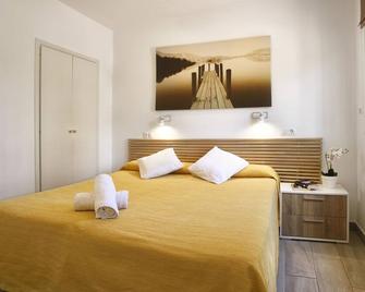 Naika Studios & Apartments - Palma Nova - Schlafzimmer